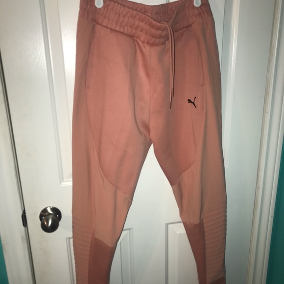 Pink Puma tracksuit - Picture 4 of 10